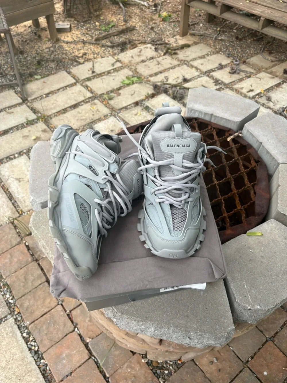Balenciaga Tracks Gray - Picture 4 of 6